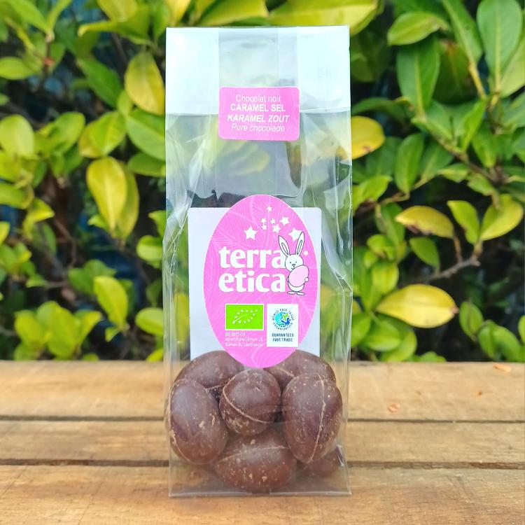 Œufs en chocolat noir caramel salé